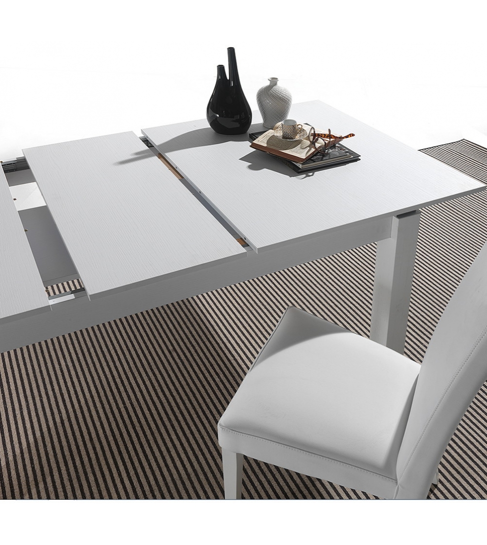 La Seggiola: Rialto Table
