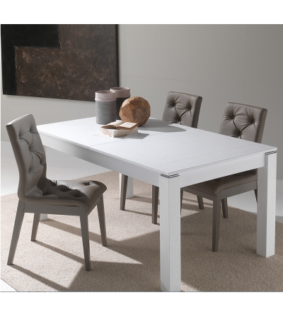 La Seggiola: Rialto Table 2