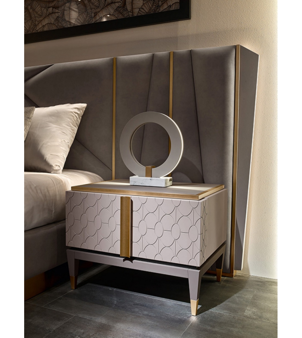 Table de Chevet Crosby Collection...