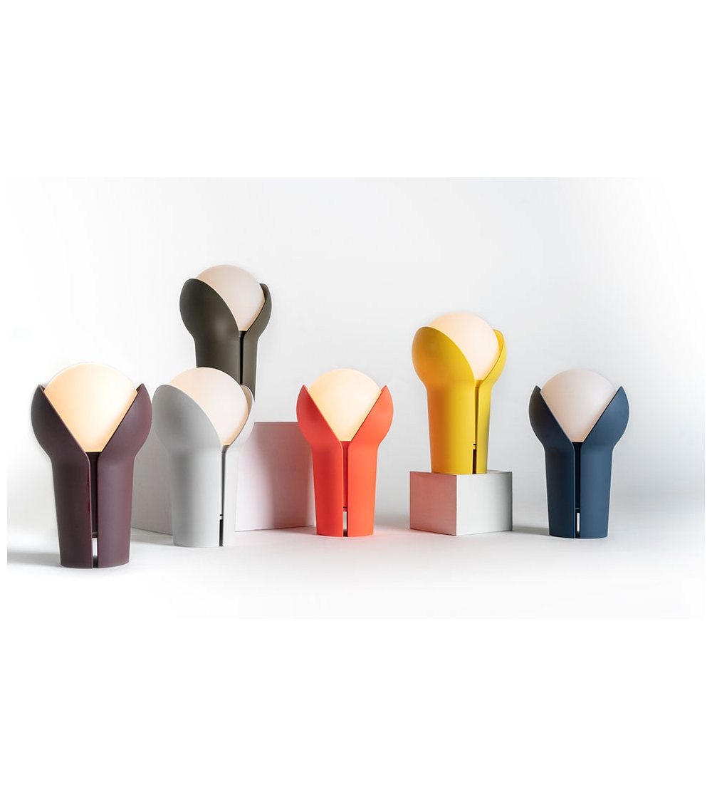 Bud Table Lamp Innermost