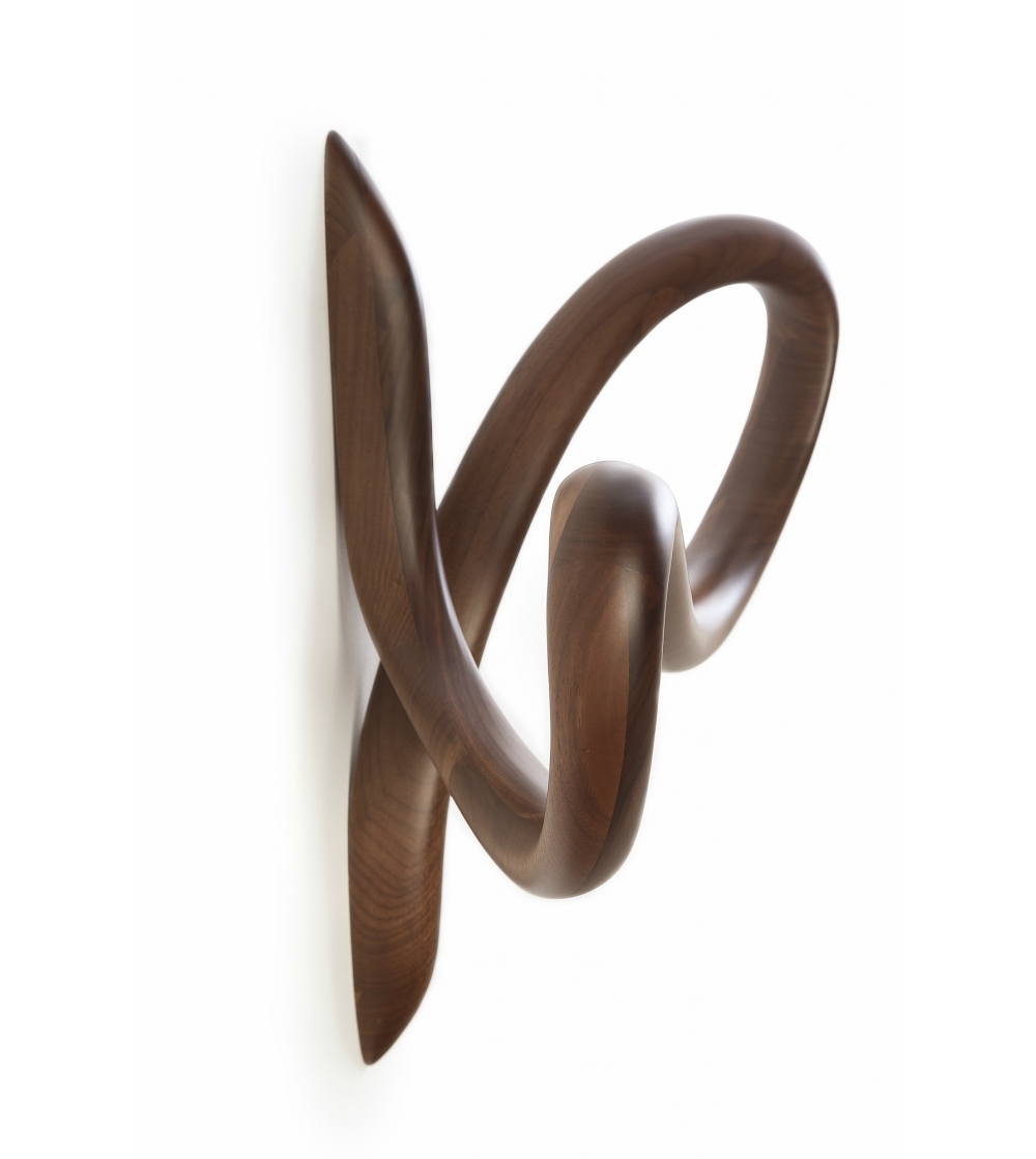 Vértigo Nomon Coat Hanger