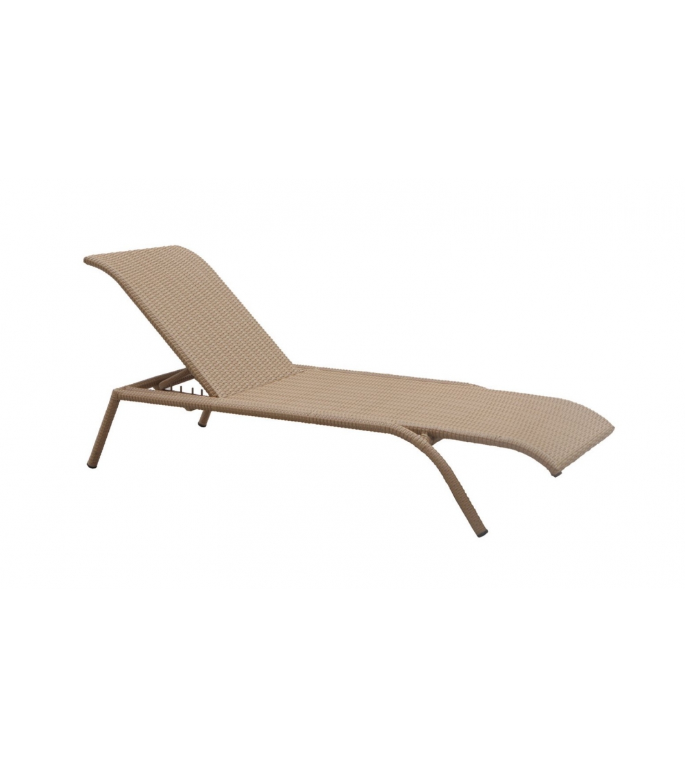 Waikiki Stackable Outdoor Lounger Il Giardino Di Legno