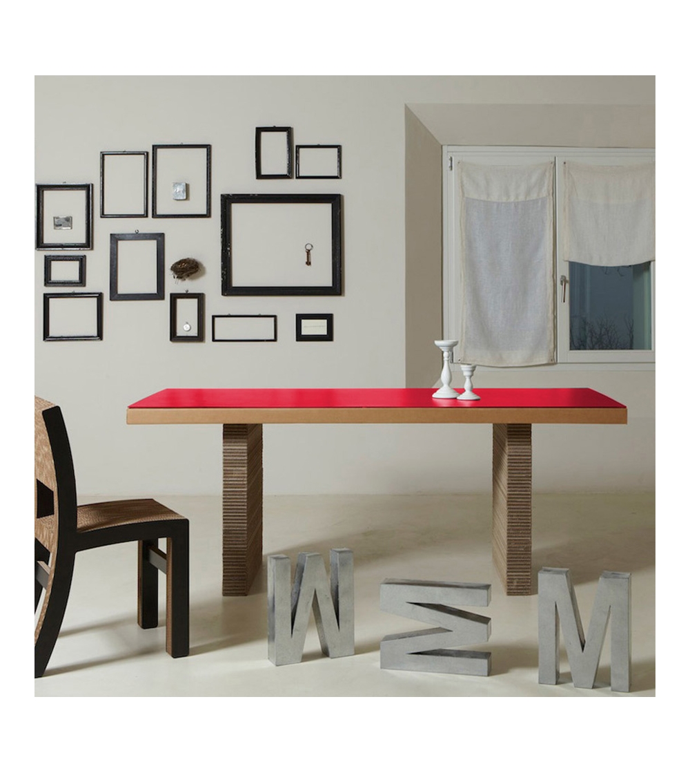 Elio Kubedesign Tisch