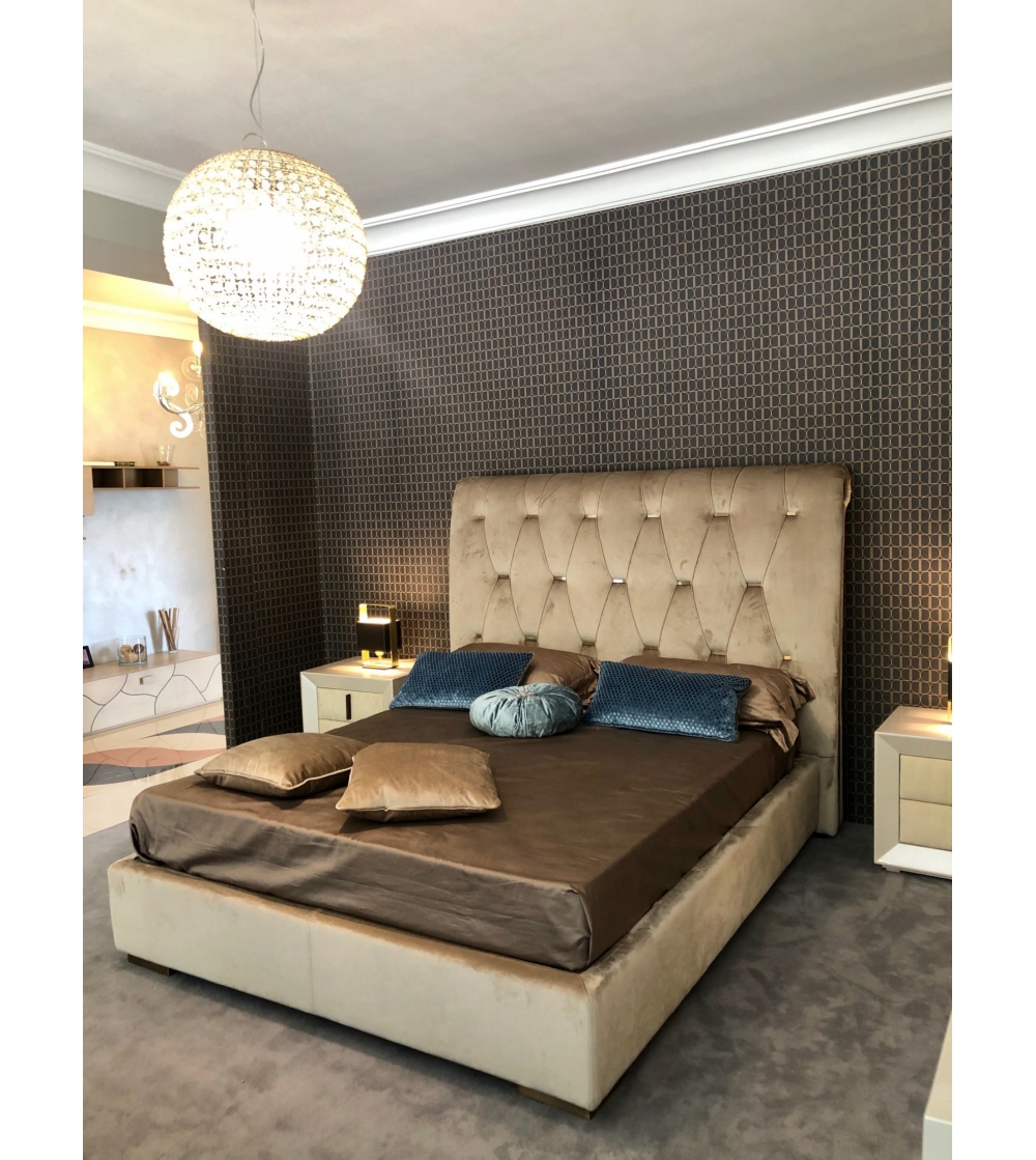 Nefrite Epoque Bed