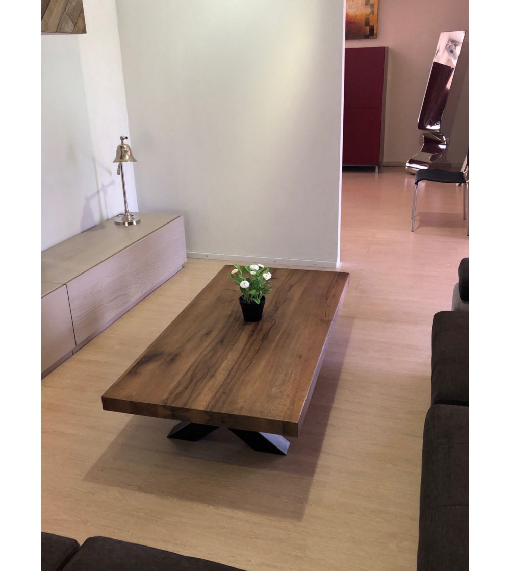 Mesita de madera maciza en oferta