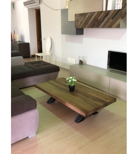 Massivholz Couchtisch im Angebot