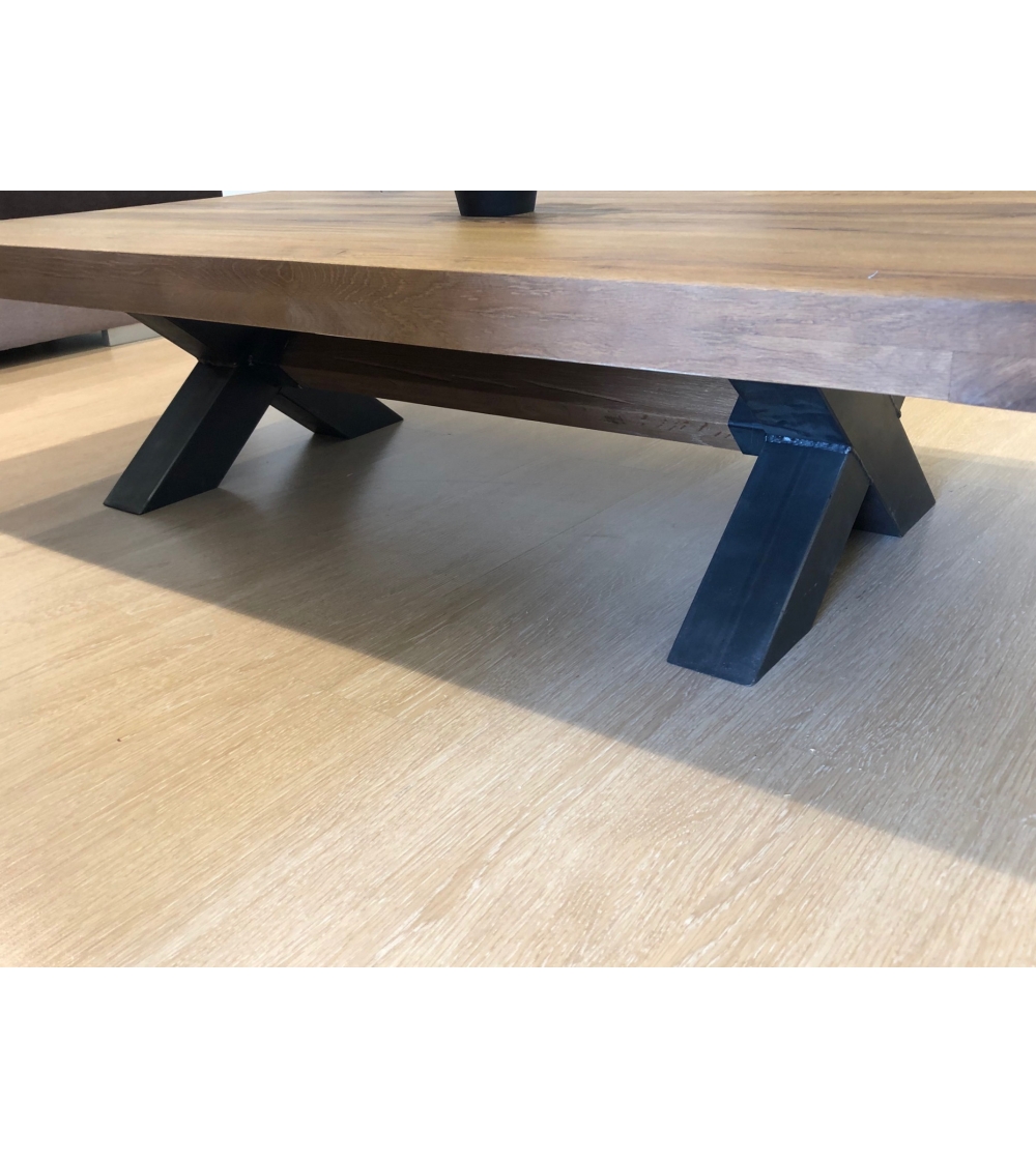 Mesita de madera maciza en oferta