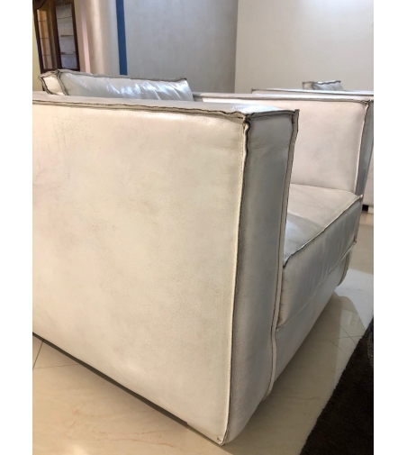 Vinciguerra Shop Armchair In Buffalo Leather