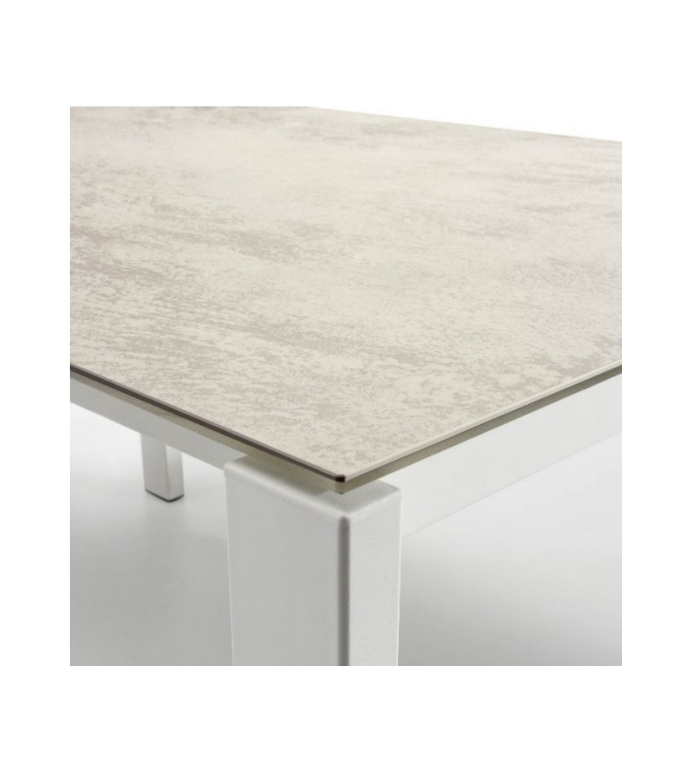 Badù Table With Lacquered Extensions...
