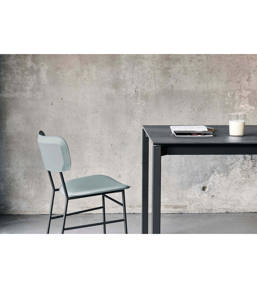 Mesa extensible de melamina More - Midj