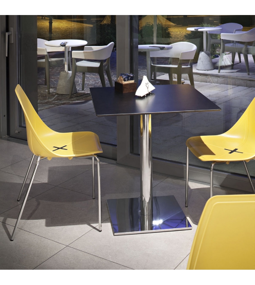Silla X Four 1080 - Alma Design