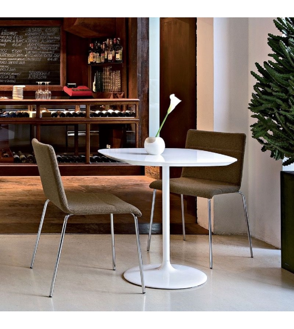 Alma Design - Casablanca 1031 Upholstered Chair
