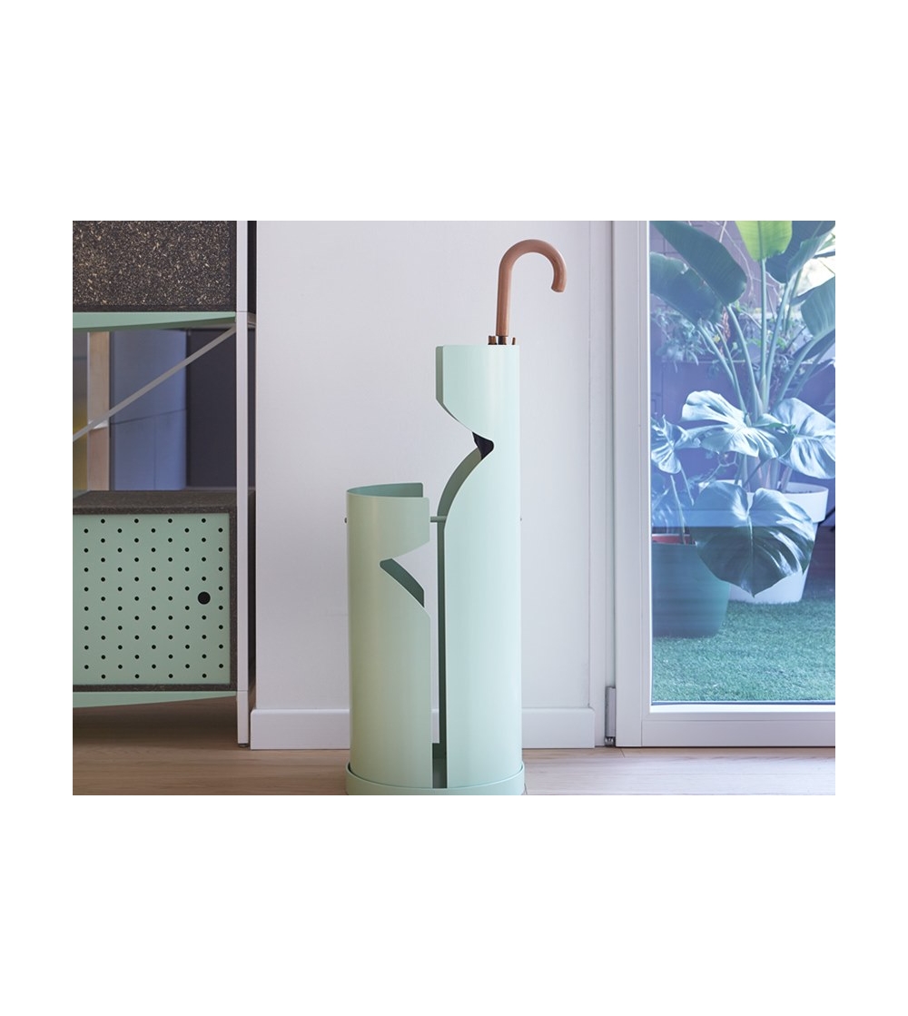 Floorstanding metal umbrella stand Hug - Giacopini Design