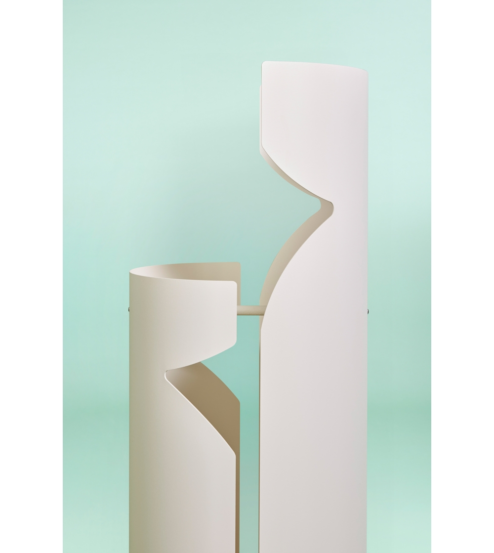 Floorstanding metal umbrella stand...