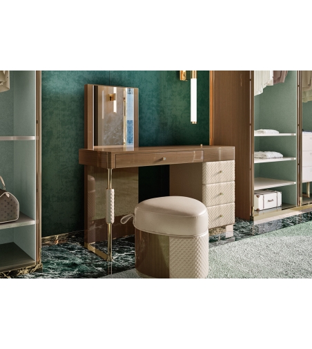 Coiffeuse Marie - Luigi Volpi
