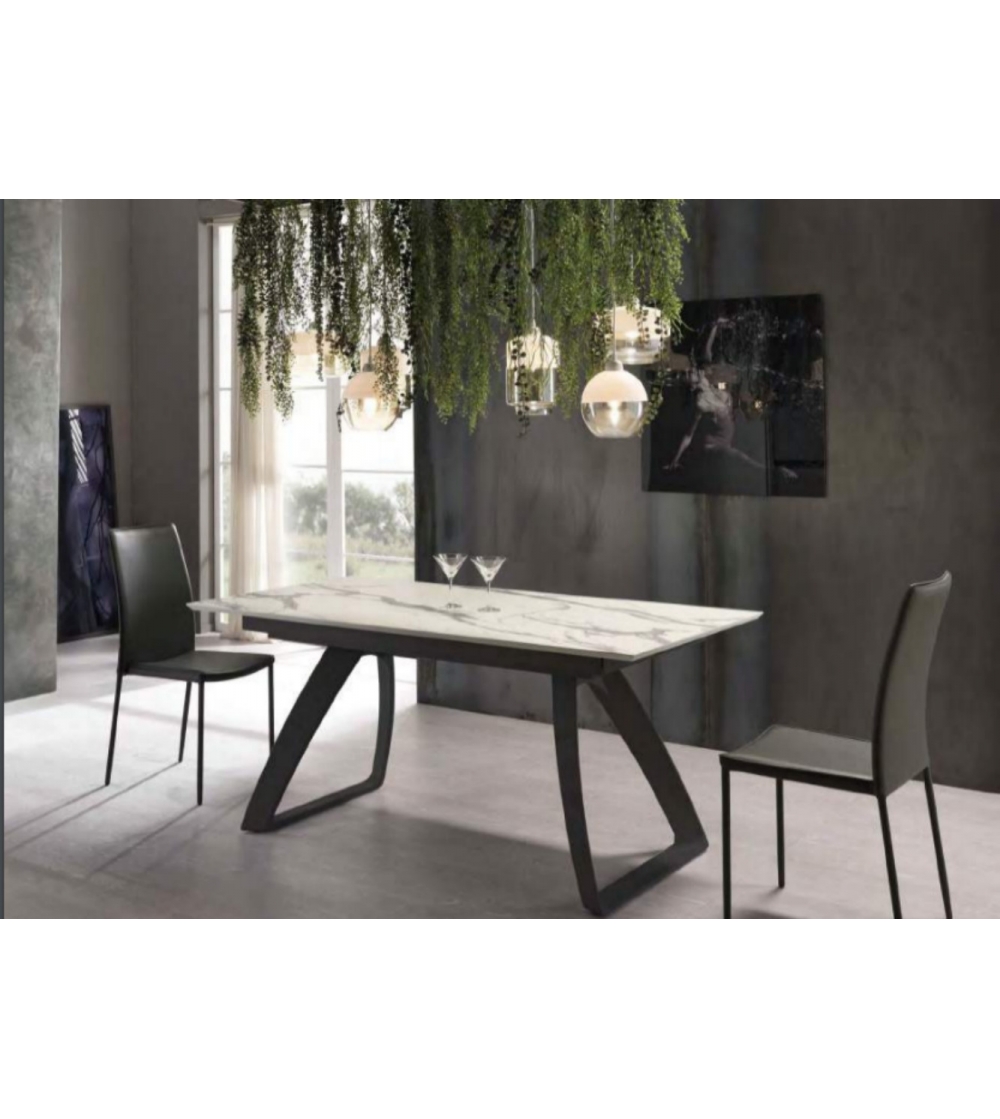 Stones Tisch Barret OM/330/MB
