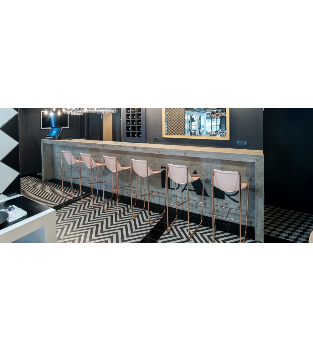 Sgabello Apelle H75 Midj
