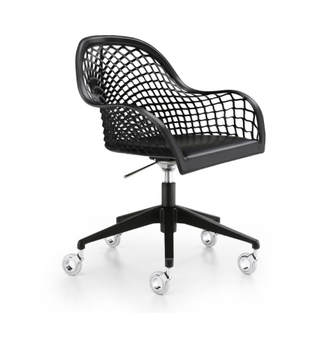 Midj Guapa DPB Armchair