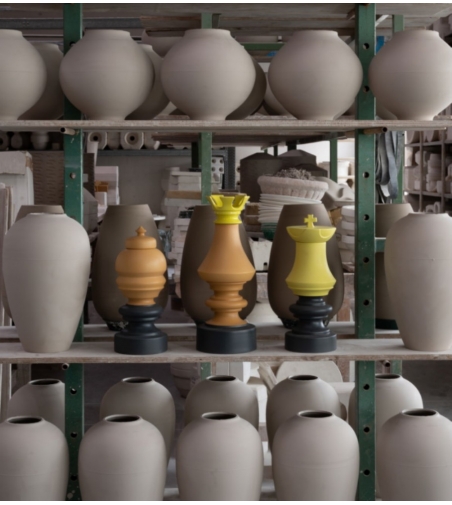 Vase Tour D'Échecs Gris Ocre - Nuove Forme Firenze