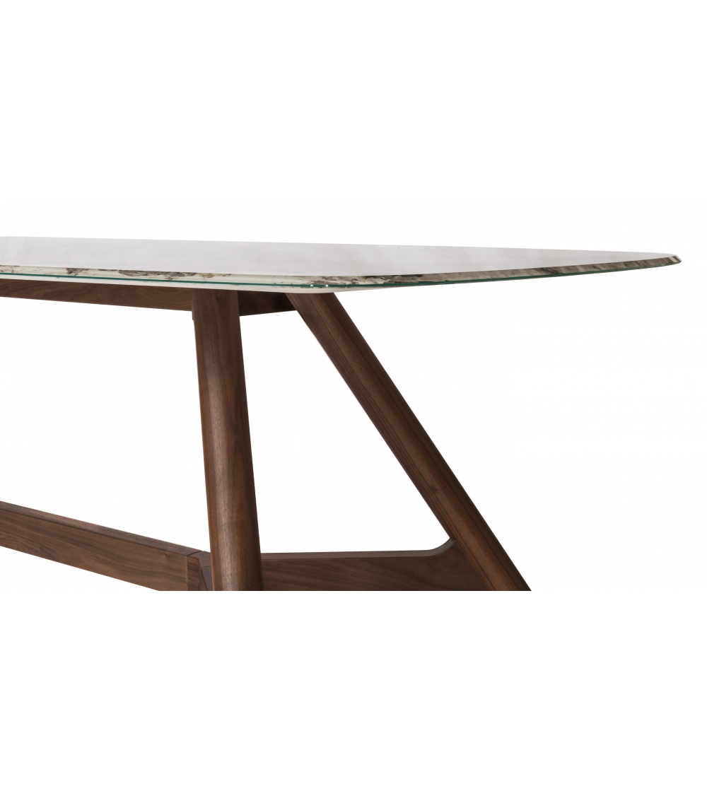 AL2 - Kahal GL001 Table