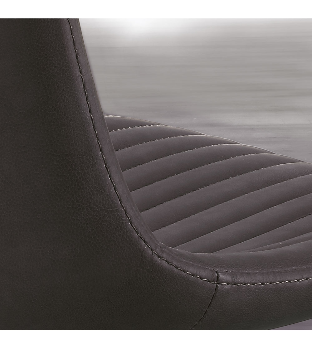 Lot 2 Chaises Design Cinquecento - La...