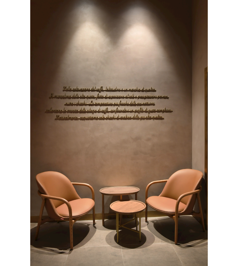 Sillón Neva Lounge Trimmed - Artisan