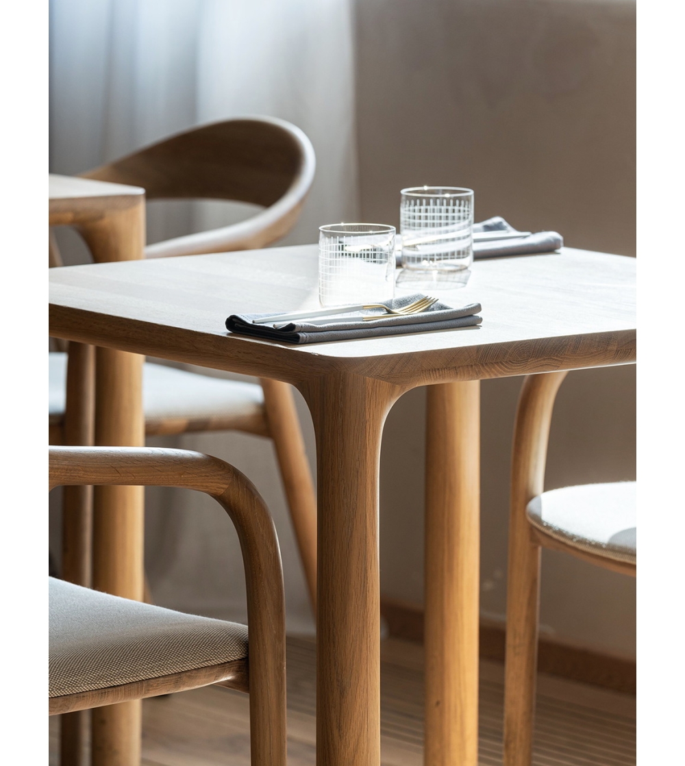 Jean - Artisan Tisch