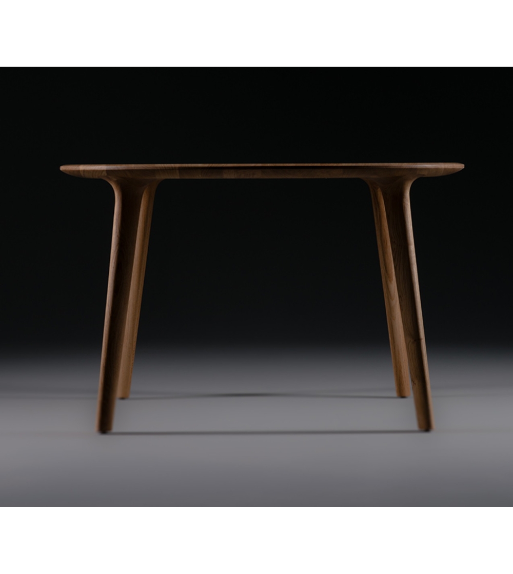 Artisan - Luc Round Table