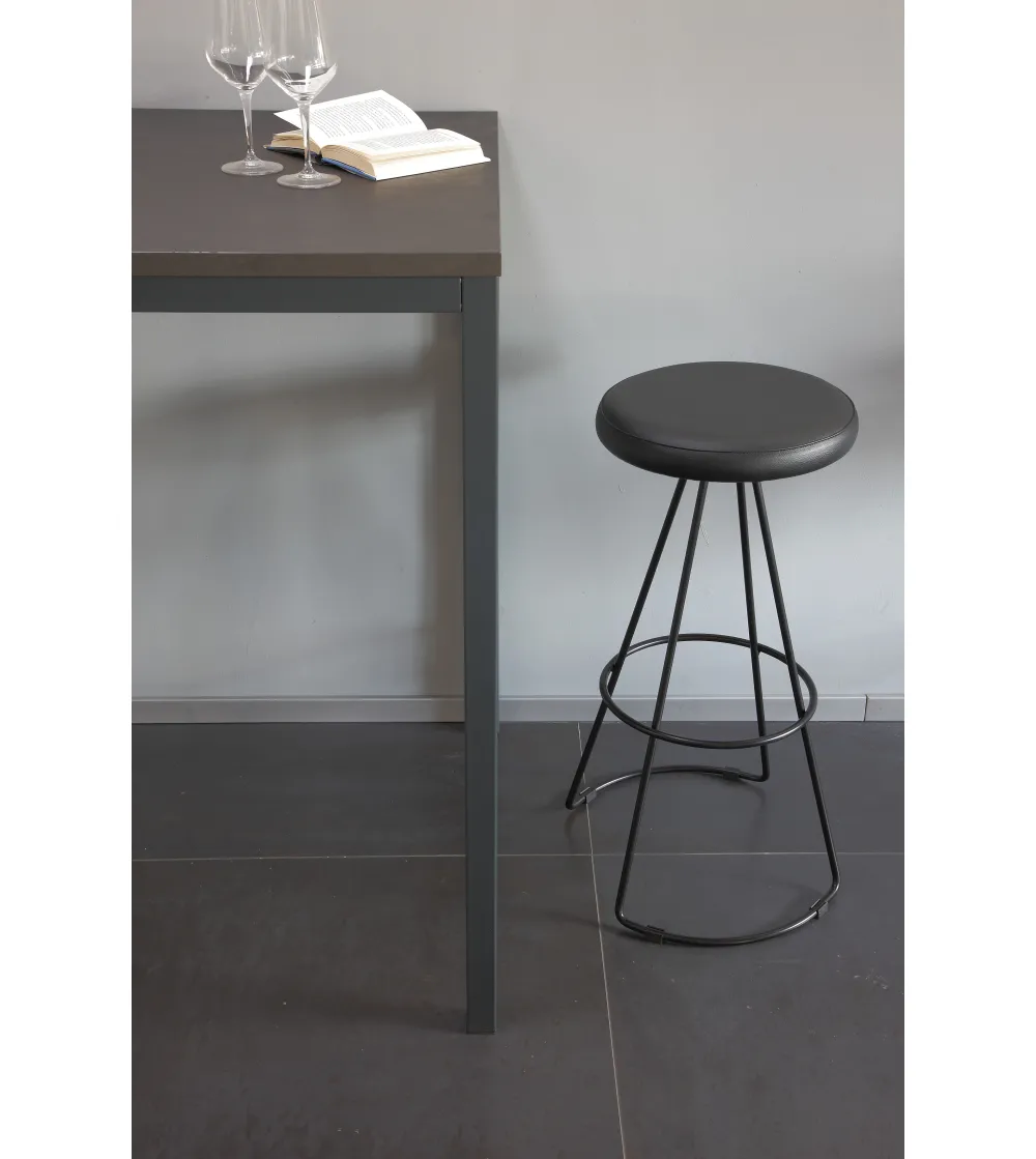 La Seggiola - Bitter Stool