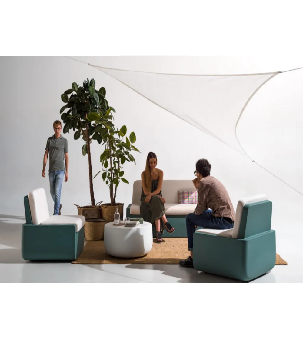 Plust - Bold Coffee Table