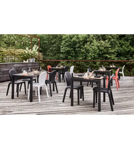 Plust - Chloé Table