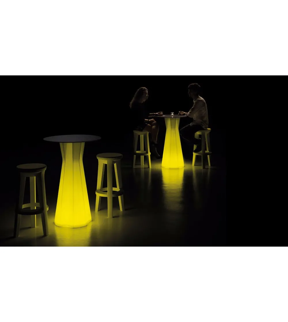 Plust - Frozen High Round Table
