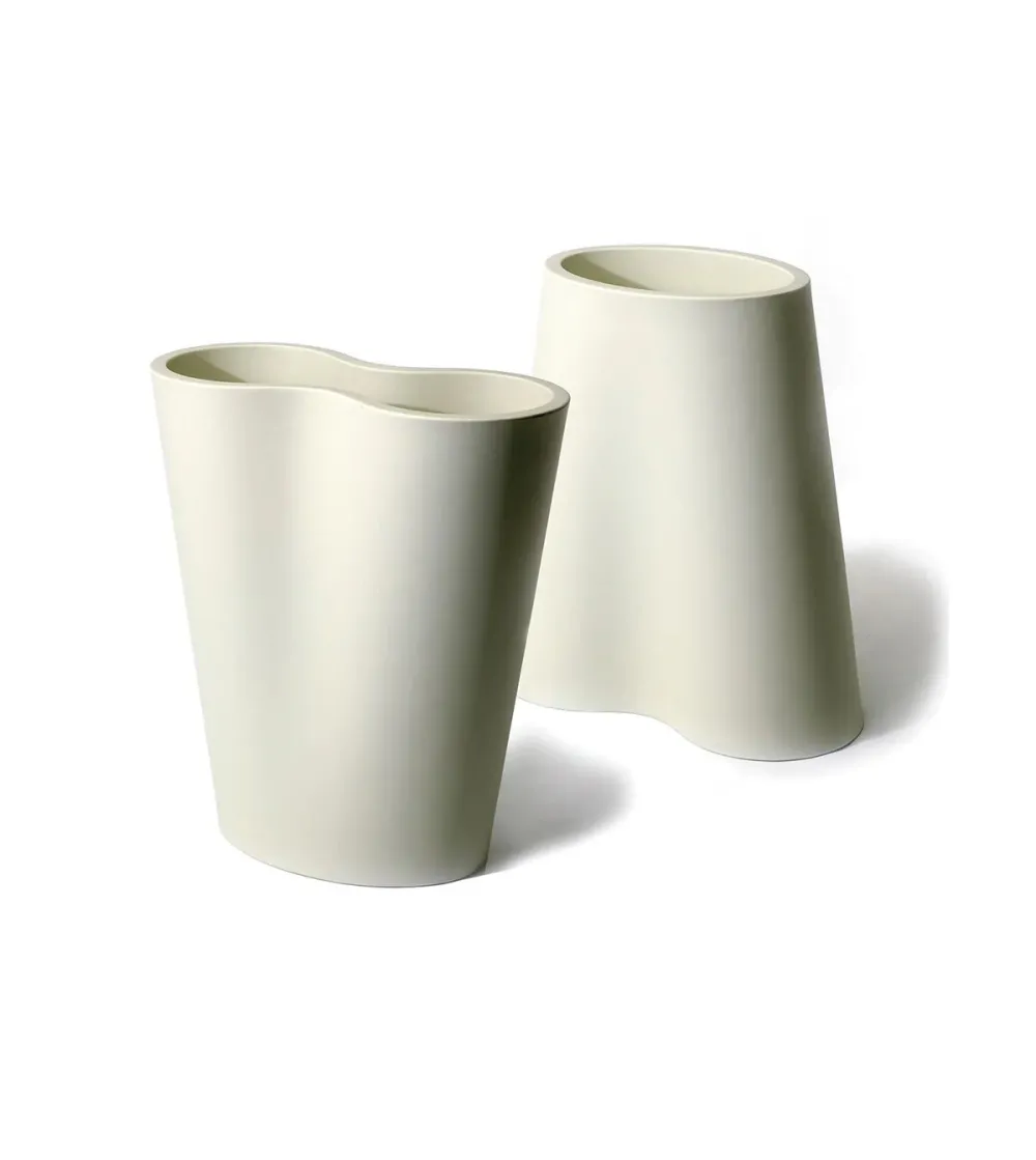 Plust - Reverse Vase