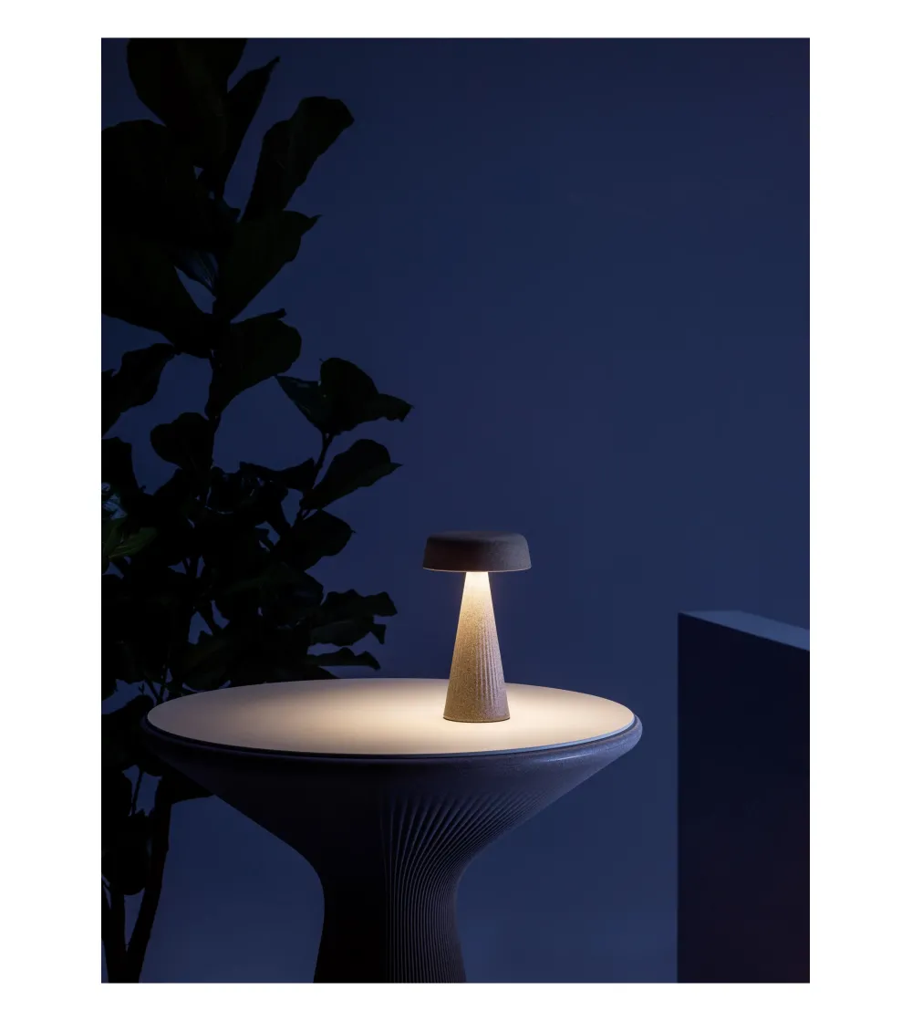 Plust - Fade Table Lamp