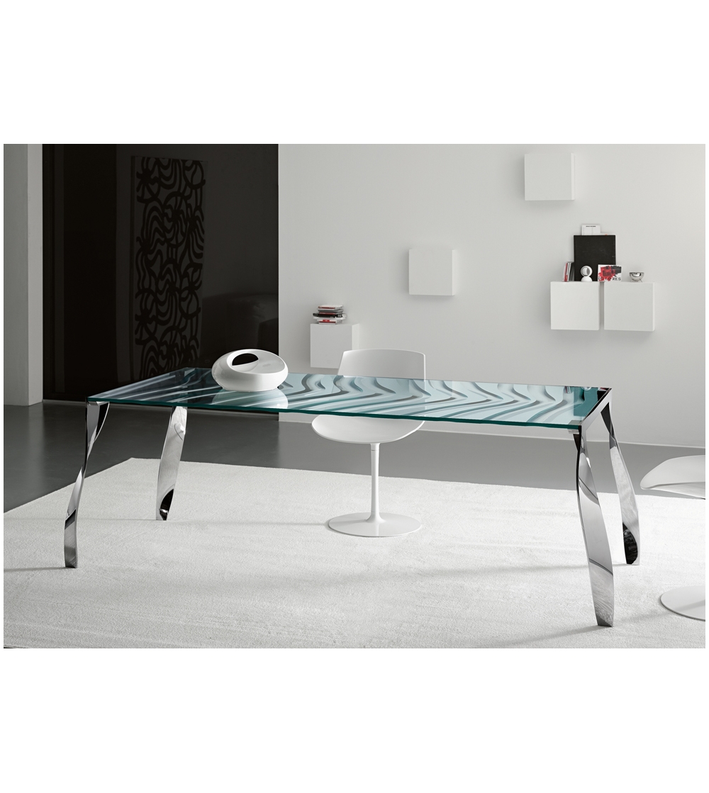 Luz de Luna Tonelli Design Table