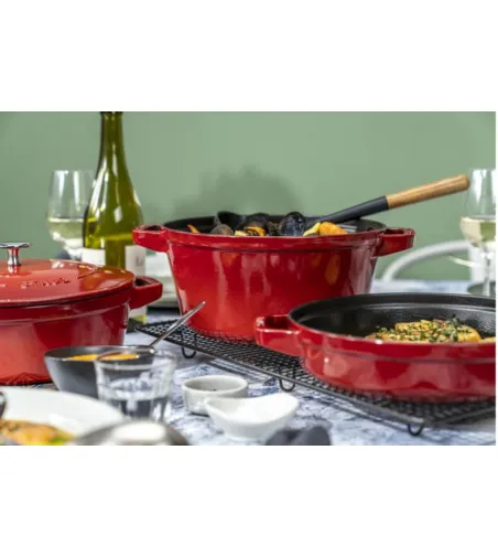 Set 3 Stackable Round Cocottes - Staub