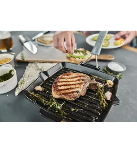 Square Grill Pan With Spouts - Staub