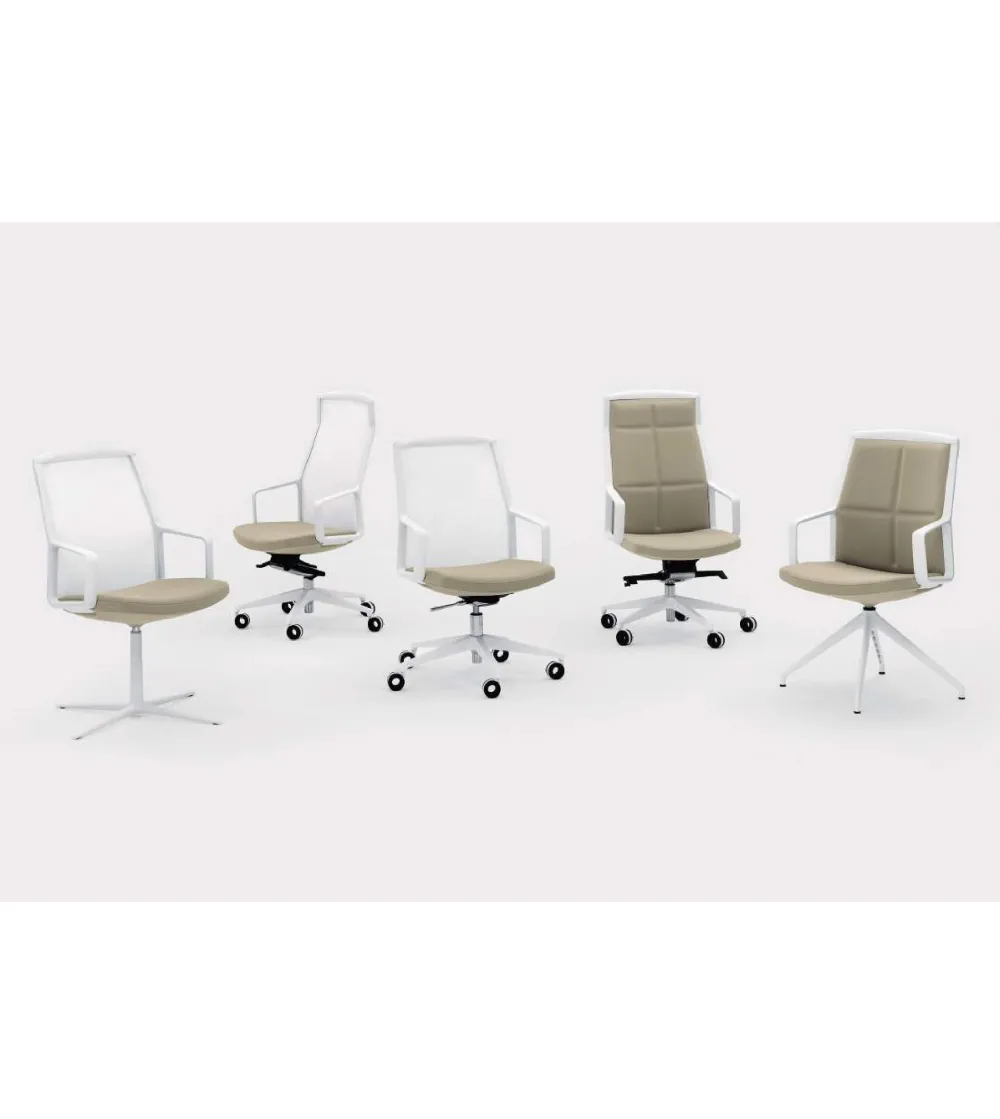 Poltroncina Adele con Base Piramidale...