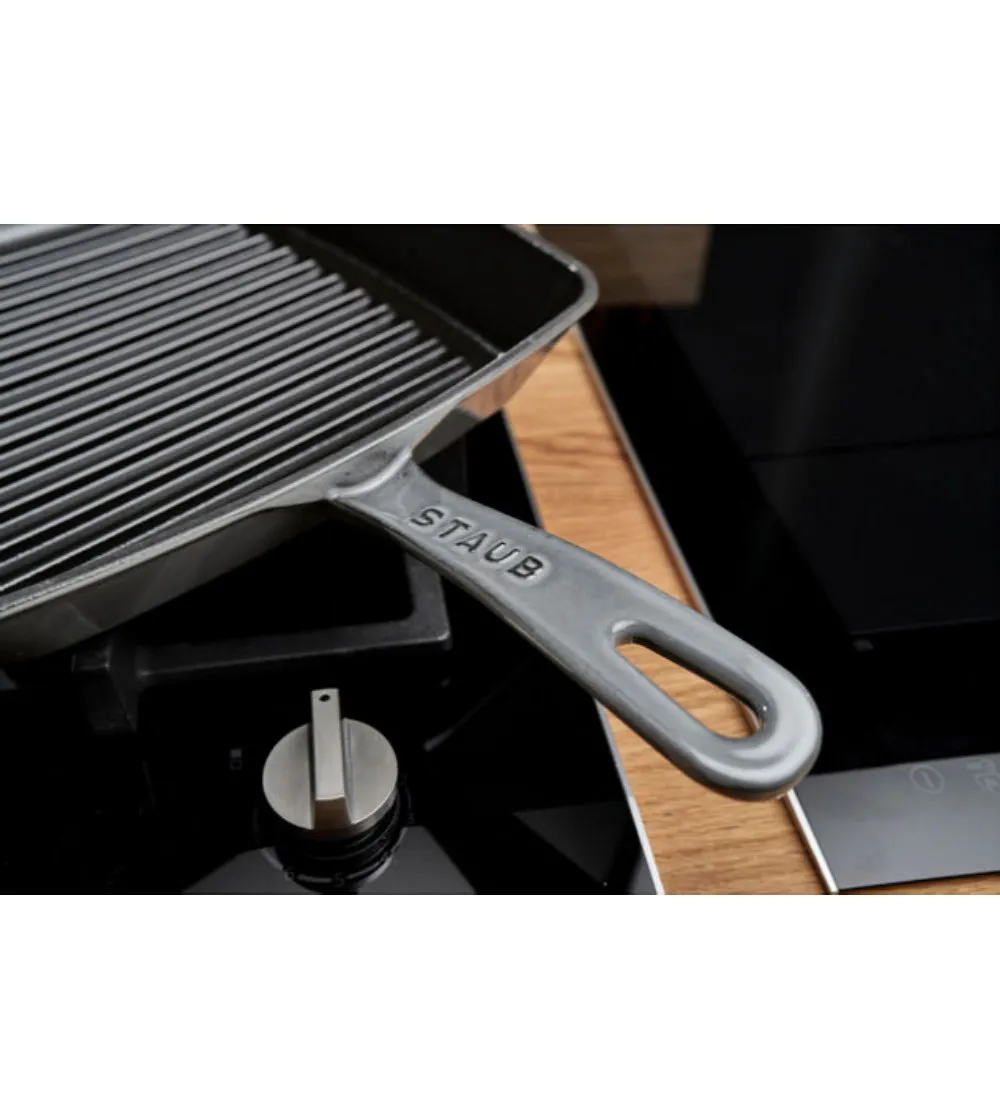 Square Grill With Handle - Staub