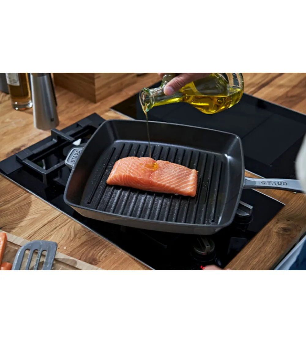 Quadratischer Grill Mit Griff - Staub