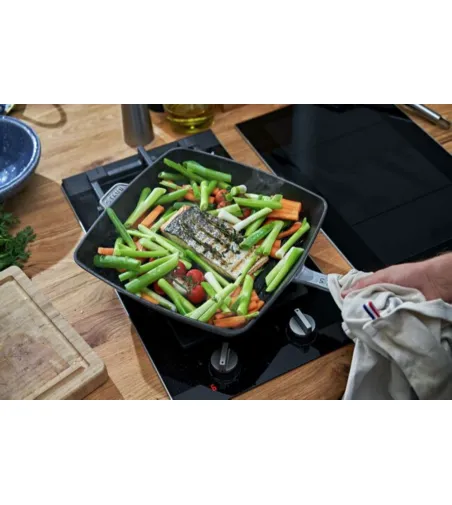 Parrilla Cuadrada Con Mango  - Staub
