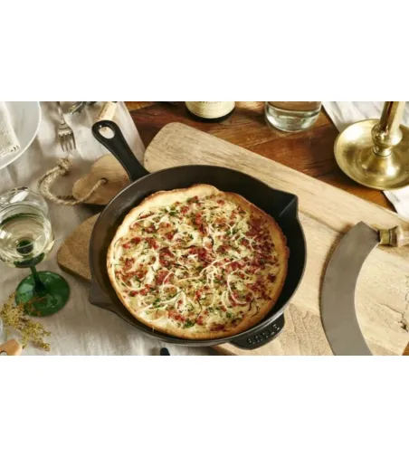 Round Fryng Pan With Spouts - Staub