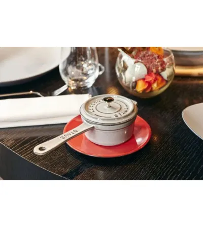 Rounde Sauce Pan - Staub 2