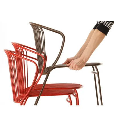 Lot 4 Chaises Not Out - True 2