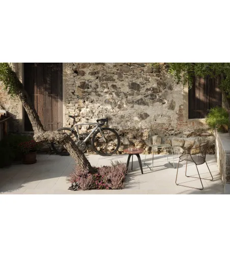 Lot 4 Chaises Not Out - True